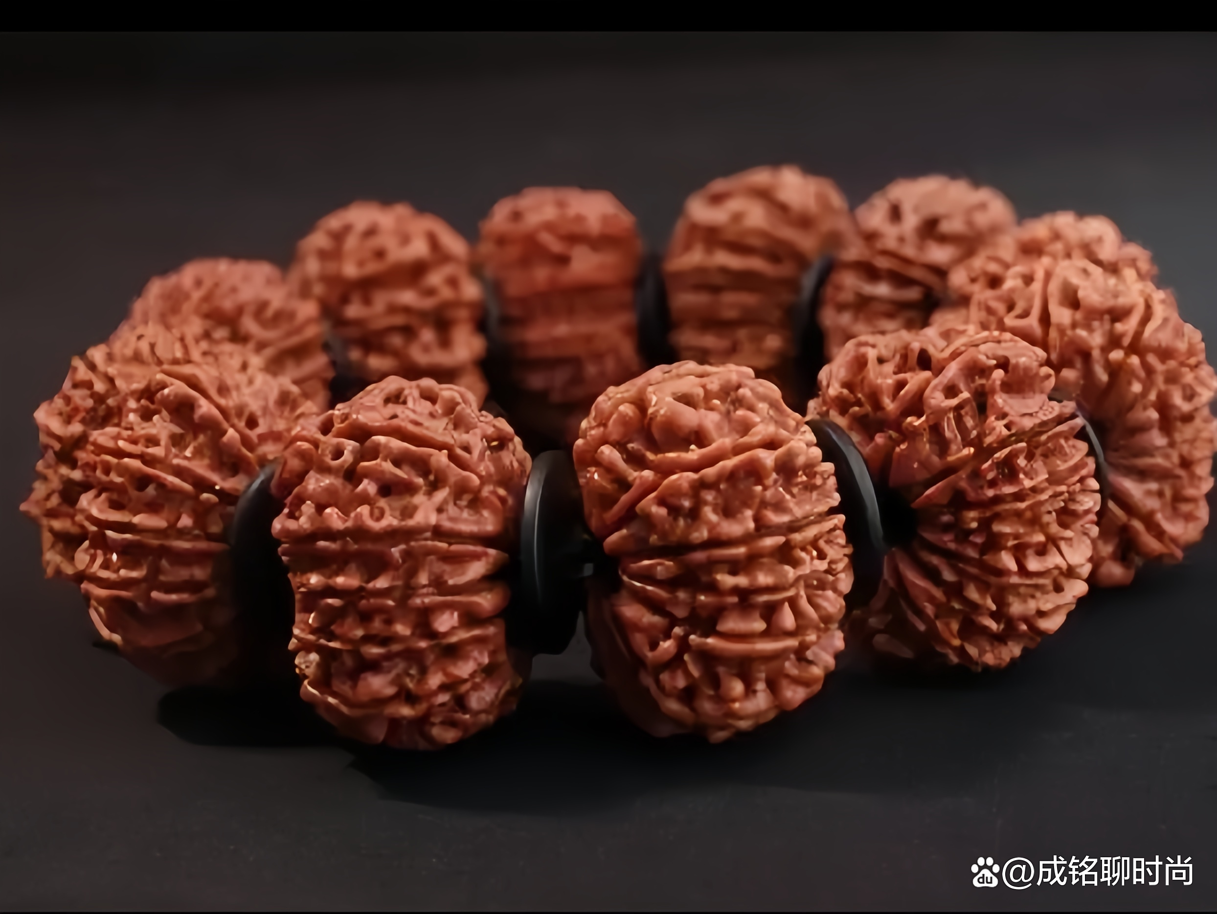 金刚菩提子几瓣最佳呢